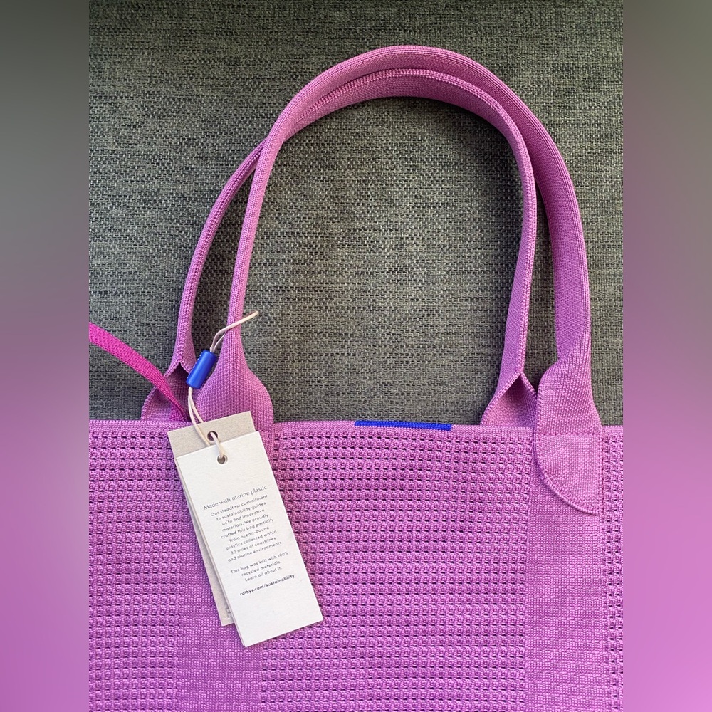 NEW Rothy's The Lightweight Tote in the Summer Berry - Picture 2 of 7